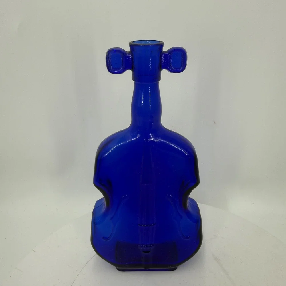 9.a.40 Vintage Cobalt Blue Glass Cello Bottle 8